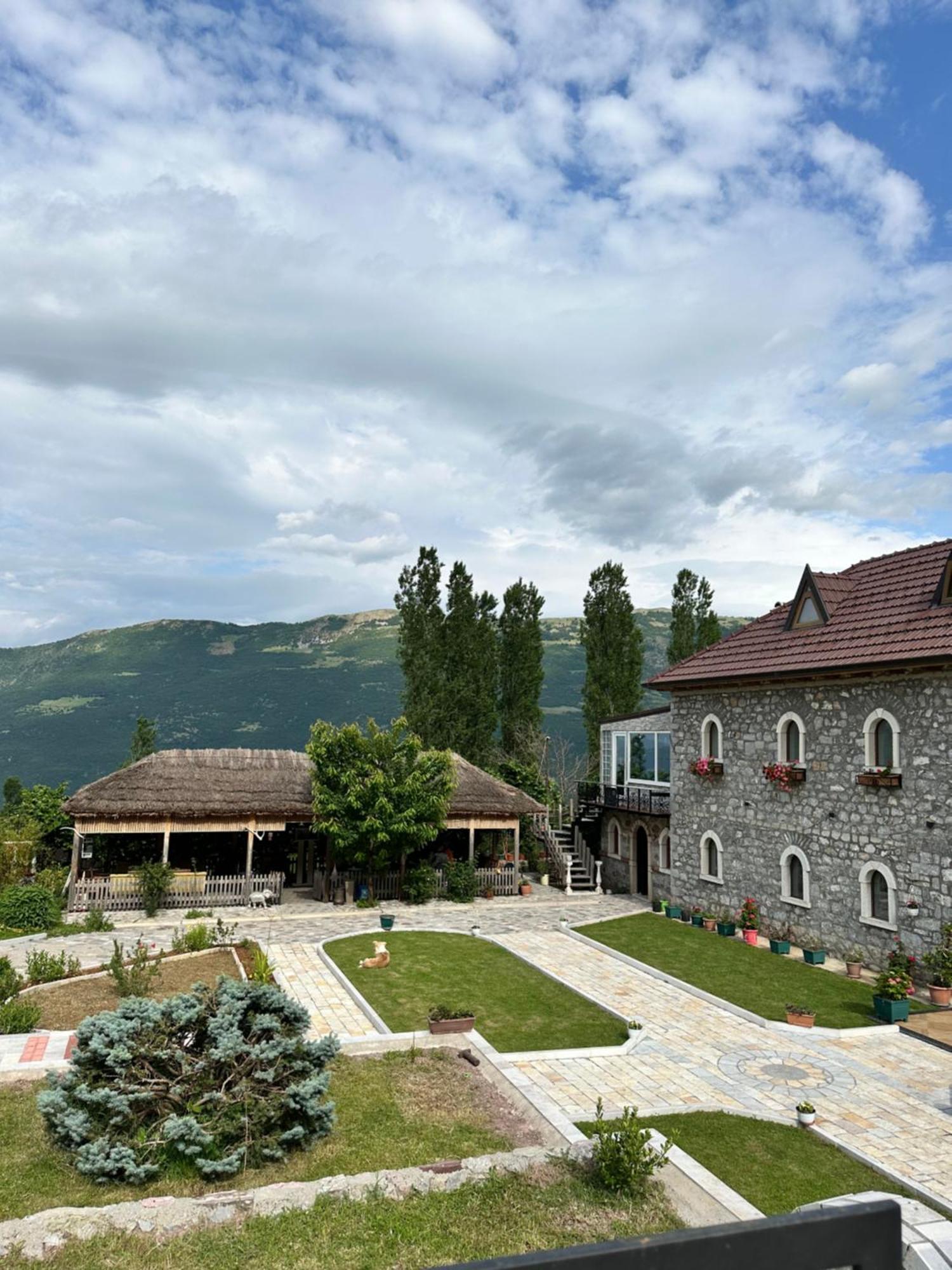 Hotel Bujtina Gjana Kukes Exterior foto